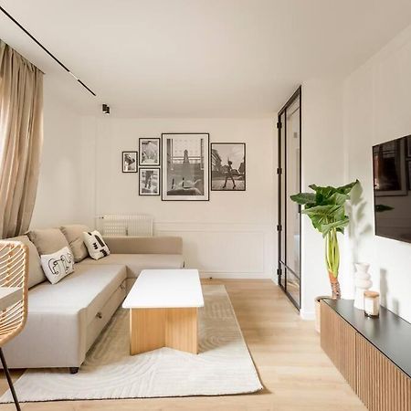 Luxurious 3 Min Walk From Eiffel Tower Διαμέρισμα Παρίσι Εξωτερικό φωτογραφία